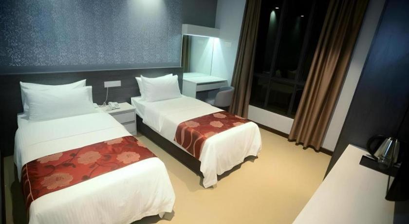 Star-Well Hotel Kuala Lipis Esterno foto
