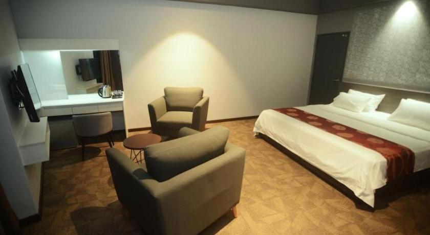 Star-Well Hotel Kuala Lipis Esterno foto