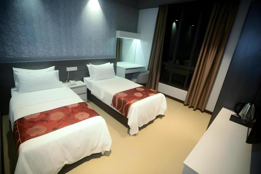 Star-Well Hotel Kuala Lipis Esterno foto