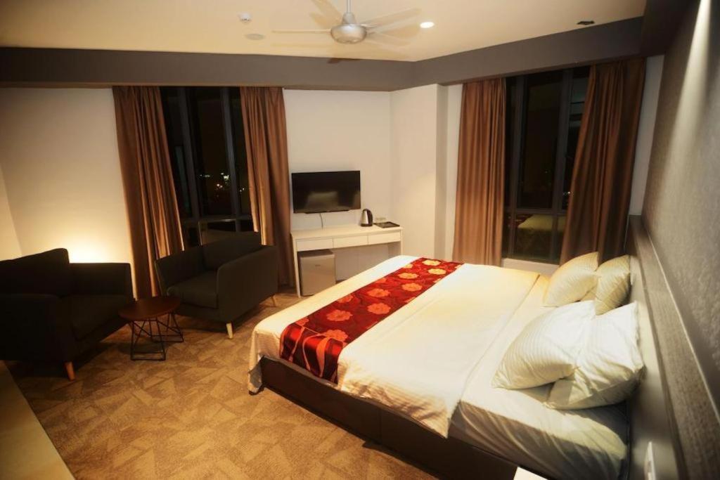 Star-Well Hotel Kuala Lipis Esterno foto