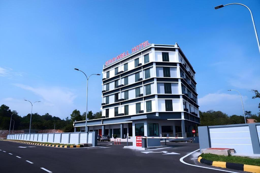 Star-Well Hotel Kuala Lipis Esterno foto