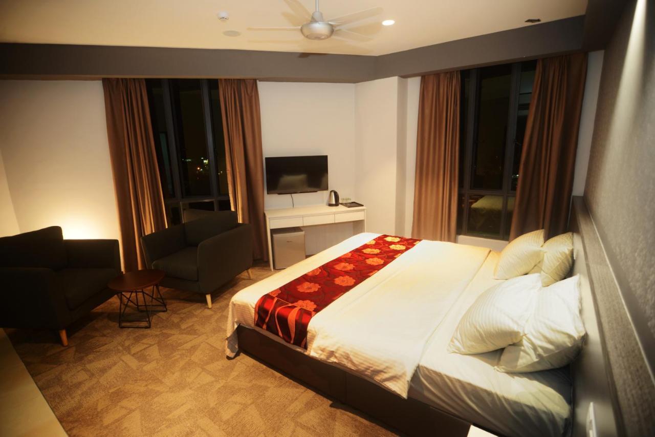 Star-Well Hotel Kuala Lipis Esterno foto