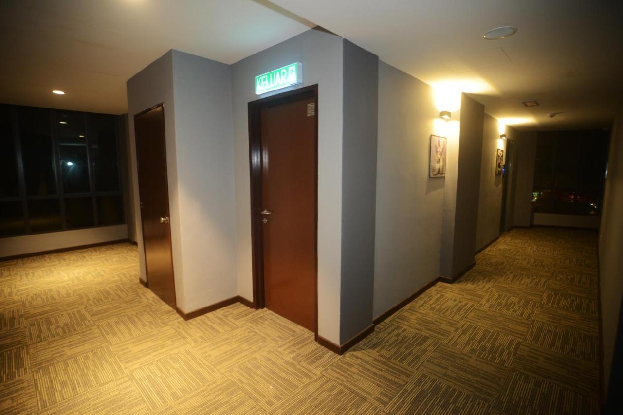 Star-Well Hotel Kuala Lipis Esterno foto