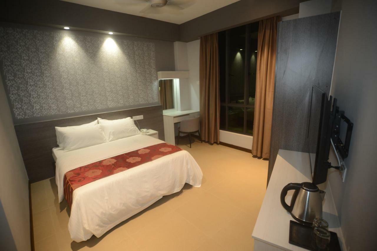 Star-Well Hotel Kuala Lipis Esterno foto